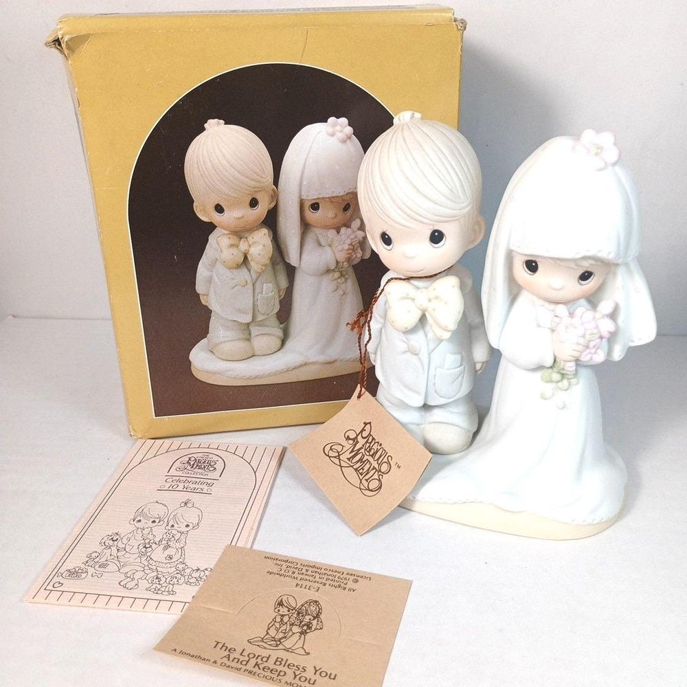 Precious Moments Bride and Groom E-3114 In Original Box with Papers